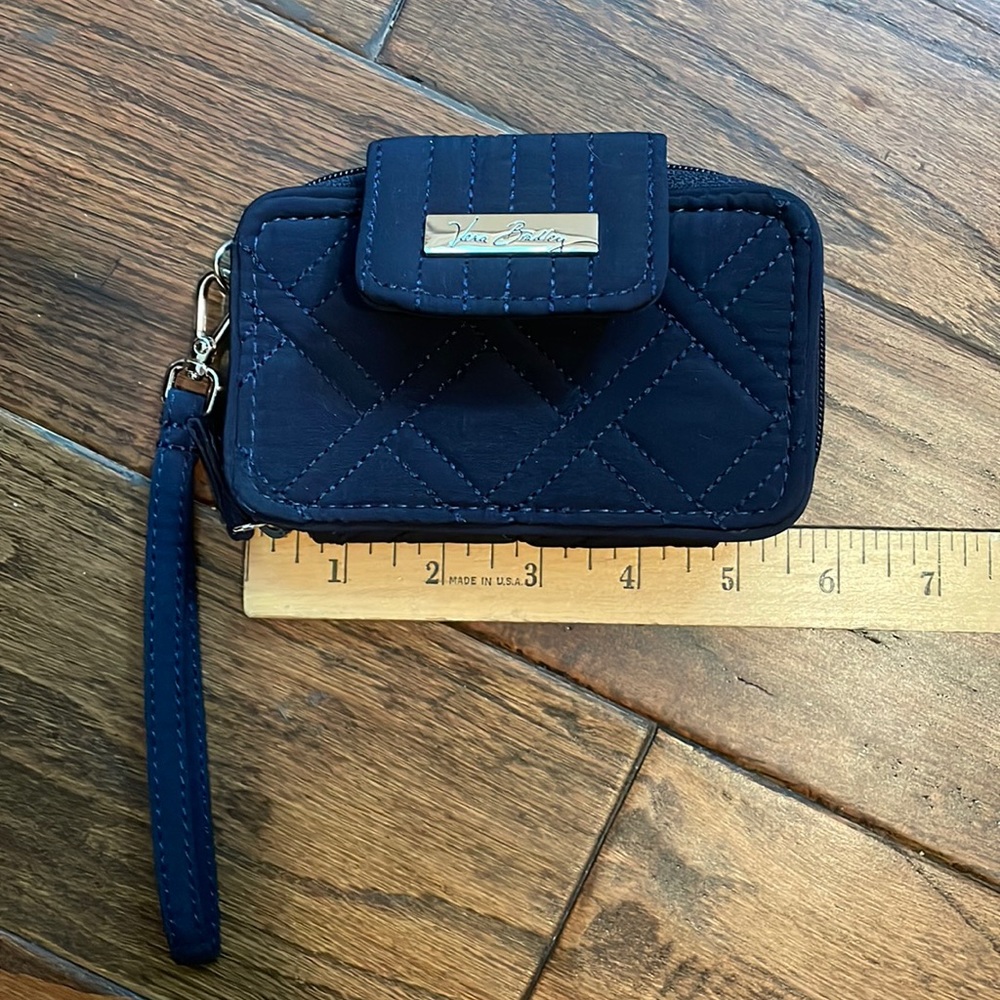 Vera Bradley small smartphone wristlet NWOT